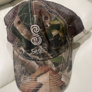 She brand camouflage hat